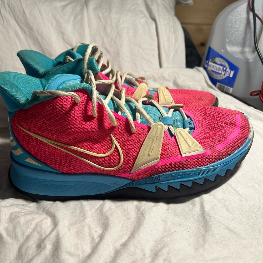 Kyrie Irving hot pink edition